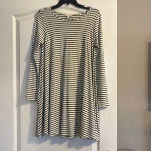 Gianni Bini long sleeve short dress